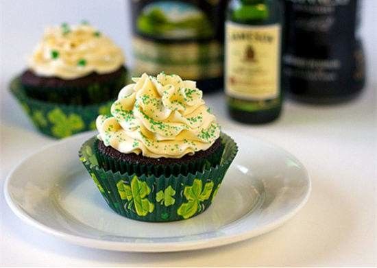 Le gâteau halal a distillé les monoglycérides, OEM 25kg d'émulsifiants de catégorie comestible par sac 0