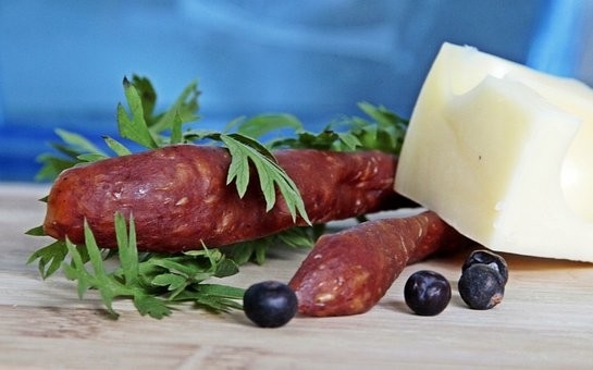 L'émulsifiant antimicrobien de Monolaurate de glycérol antibactérien prolongent la durée de conservation pour les hot-dogs