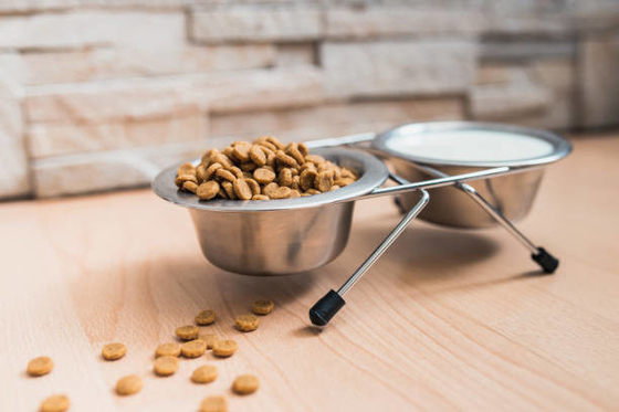 ISO9001 mono et émulsifiant alimentaire 123-94-4 des diglycérides GMS40 E471