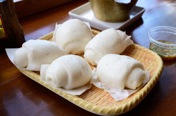 poudre blanche de promoteur du petit pain 100kg cuite à la vapeur par émulsifiant alimentaire naturel