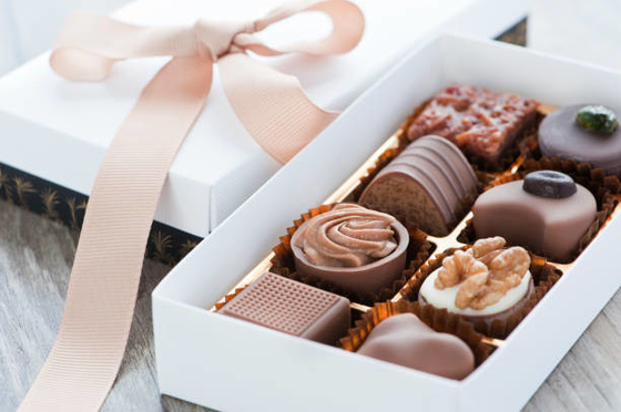 les émulsifiants DMG de la boulangerie 25kg empêche des morceaux de formation fournit la capacité d'écoulement aux chocolats faciles pour le transport
